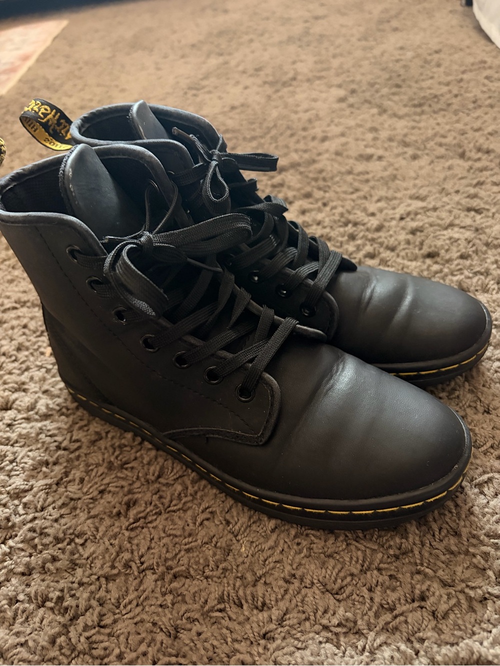 Dr. Martens Shoreditch Black Leather Ankle
Boots Womens US 6